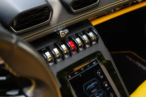 Lamborghini-Huracan-EVO-spyder7