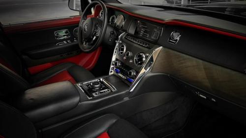 Rolls-royce-Cullinan-BLACK3