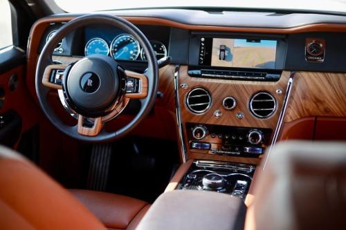 Rolls-royce-Ghost-2023 5